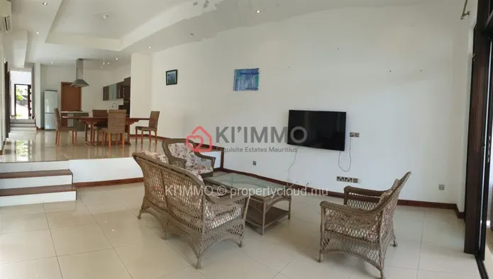 For Sale: Beachfront 4 Bedrooms Duplex In Grand Baie