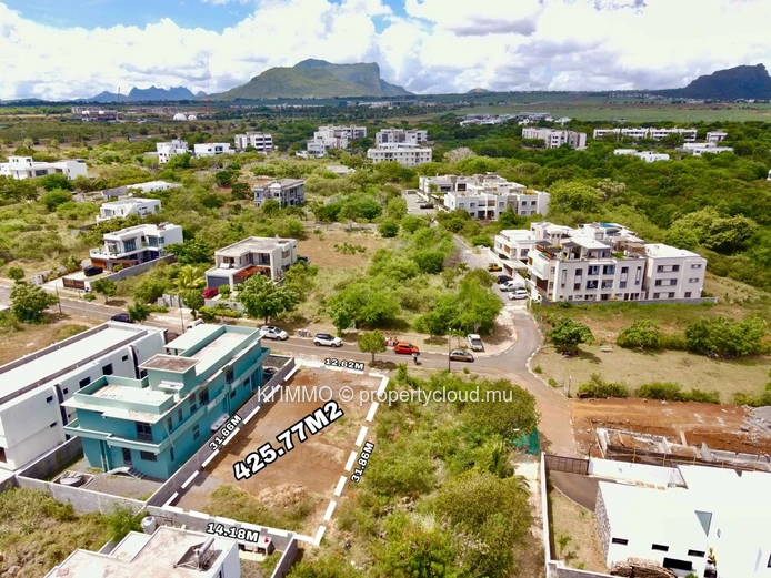 For Sale: Prime Plot Of 112 Toises In Green Creek, Flic En Flac