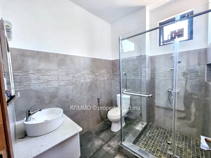 For Sale: Brand New 4 Bedrooms Villa In Pereybere