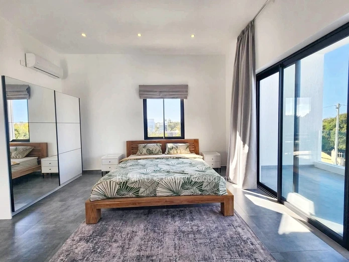 For Sale: Brand New Luxury Villa In Pereybere