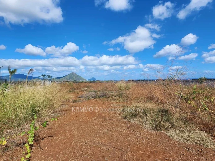 For Sale: 149 Toises In Gated Community Of Flic En Flac With Sea Views