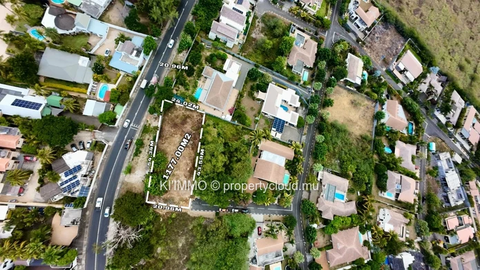 For Sale: 309 Toises In Domaine Mont Calme, Tamarin