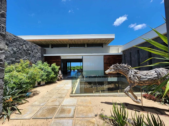 For Sale: Luxury 5-Bedrooms Villa With Panoramic Sea And Mountain Views