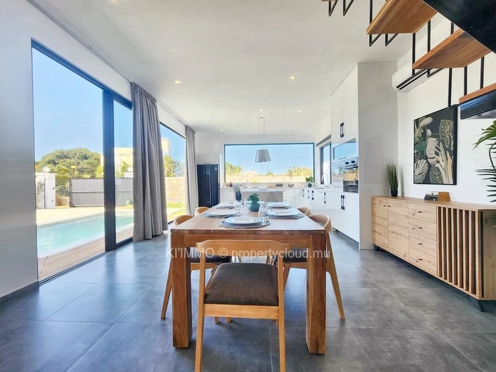 For Sale: Brand New Luxury Villa In Pereybere