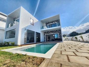 3 Bedroom Villa