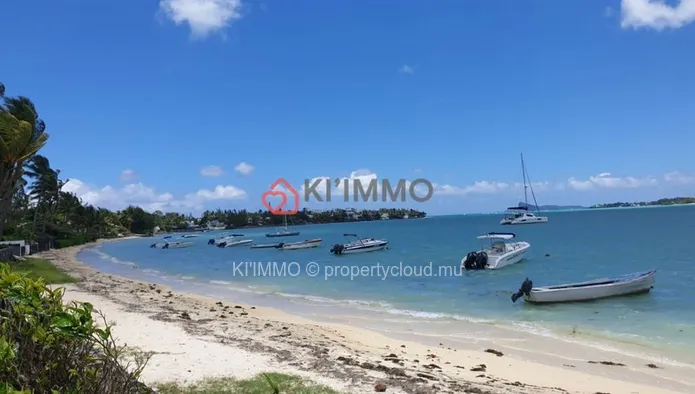 For Sale: Beachfront 4 Bedrooms Duplex In Grand Baie