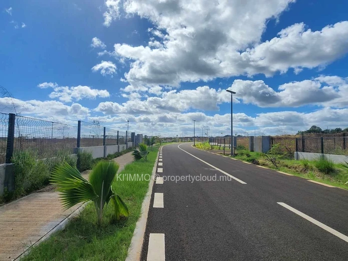 For Sale: 149 Toises In Gated Community Of Flic En Flac With Sea Views