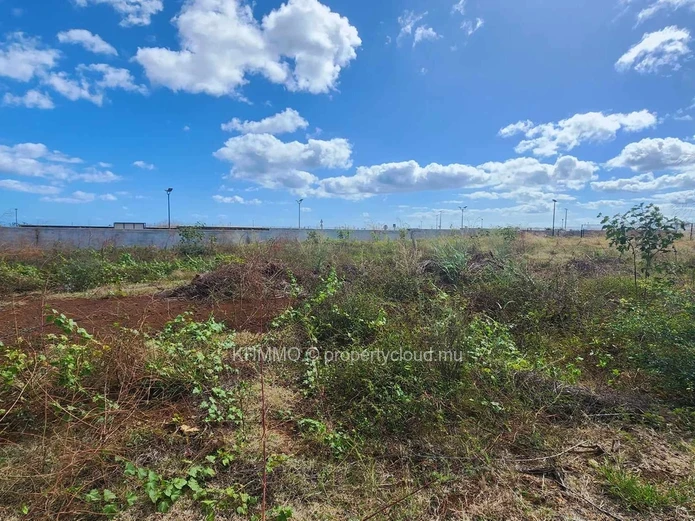 For Sale: 149 Toises In Gated Community Of Flic En Flac With Sea Views