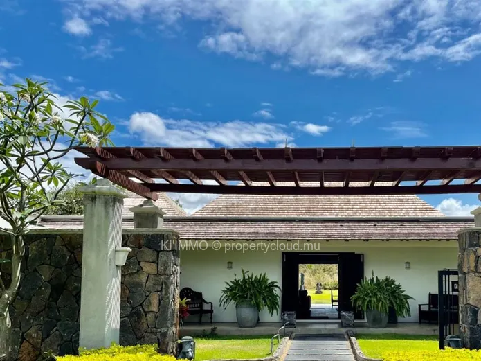 For Sale: 5-Beds Exclusive Villa In Tamarina Golf Estate