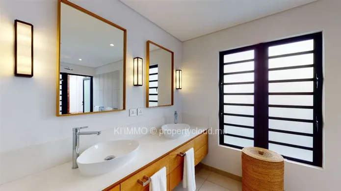 For Sale: Unique Waterfront Brand New Luxury Penthouse(Accessible To Foreigners)