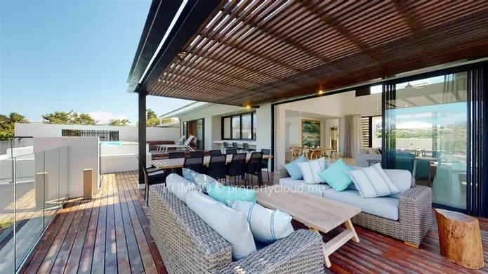 For Sale: Unique Waterfront Brand New Luxury Penthouse(Accessible To Foreigners)