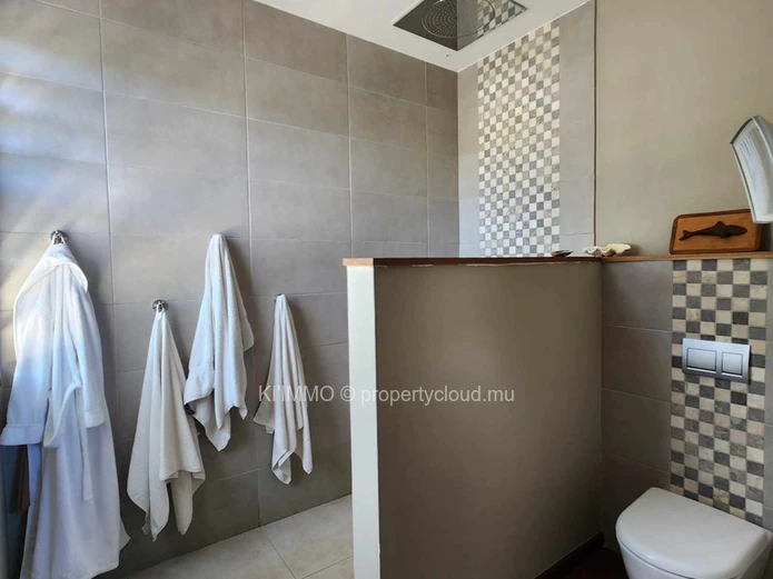 For Sale: Luxury 5-Bedrooms Villa With Panoramic Sea And Mountain Views